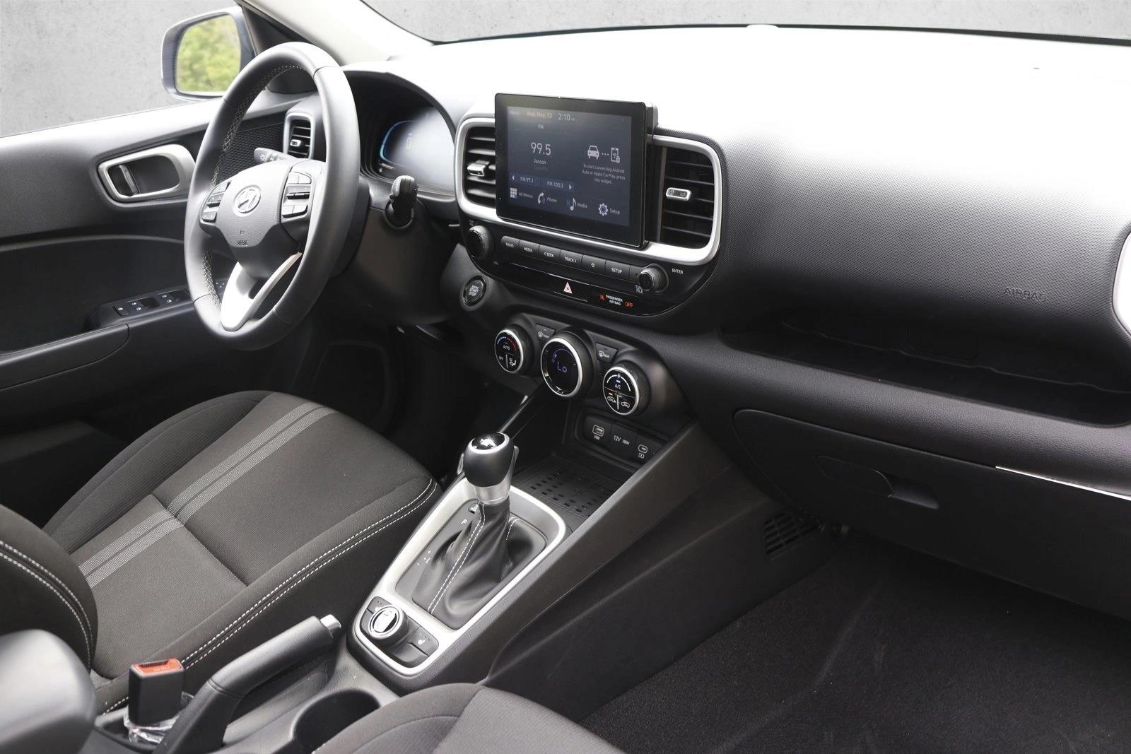 2026 Hyundai Venue SEL - Photo 28