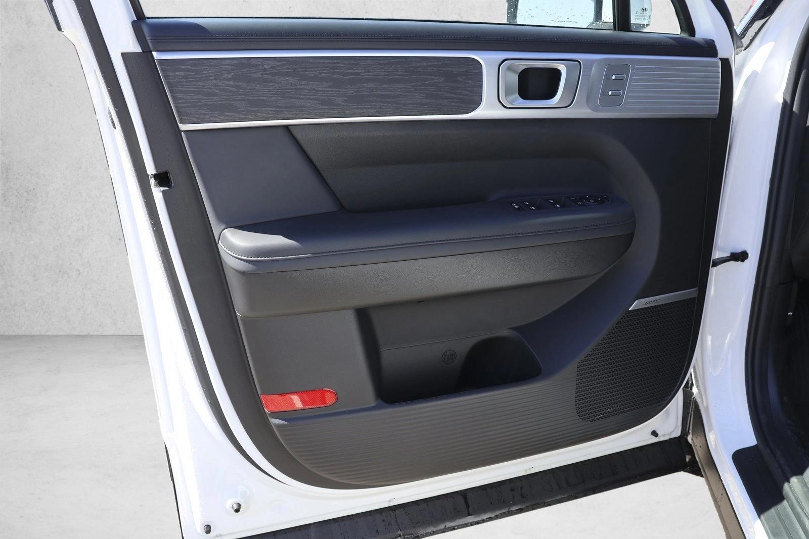 2026 Hyundai Santa Fe Limited - Photo 12