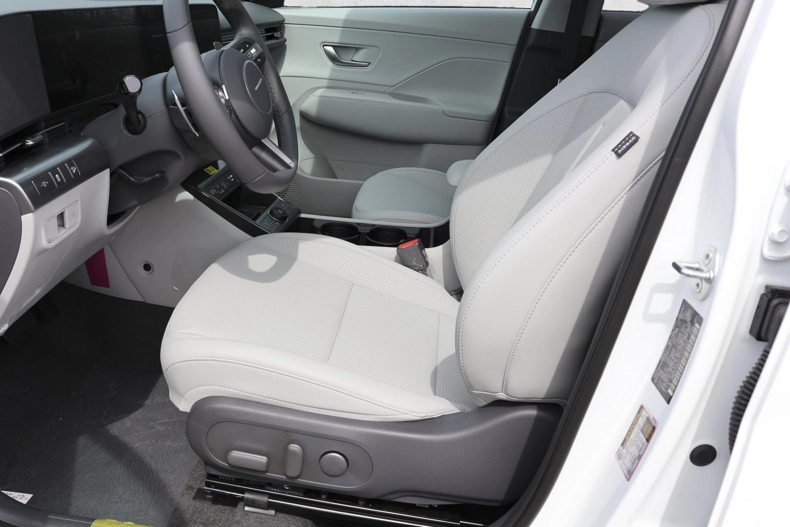 2026 Hyundai Kona SEL Premium - Photo 11