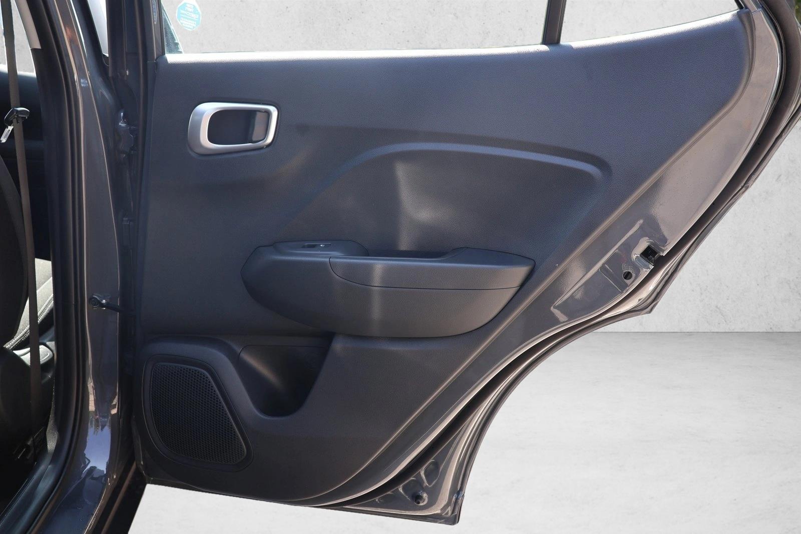 2026 Hyundai Venue SEL - Photo 27