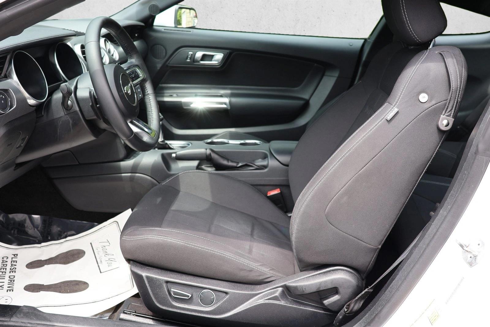 2018 Ford Mustang EcoBoost - Photo 11