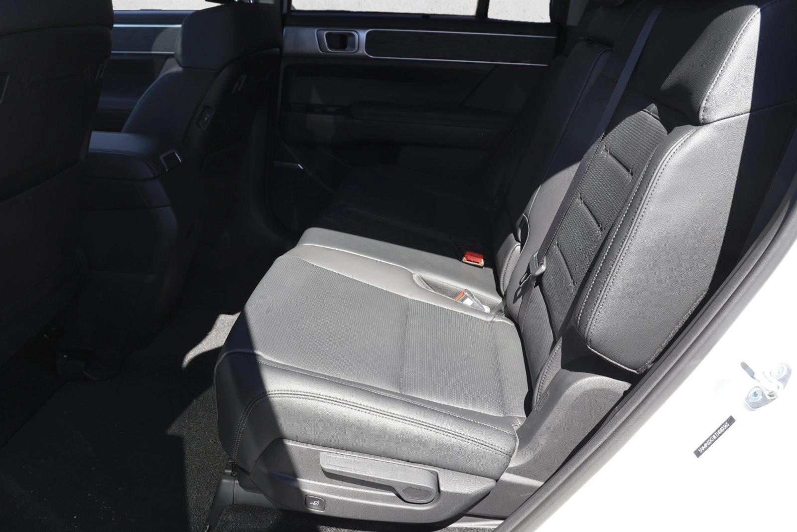 2026 Hyundai Santa Fe Limited - Photo 24