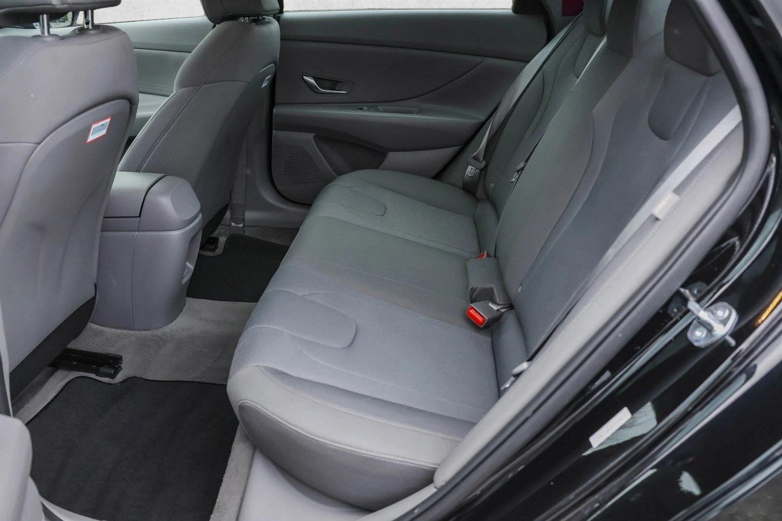 2025 HYUNDAI ELANTRA - Image 23