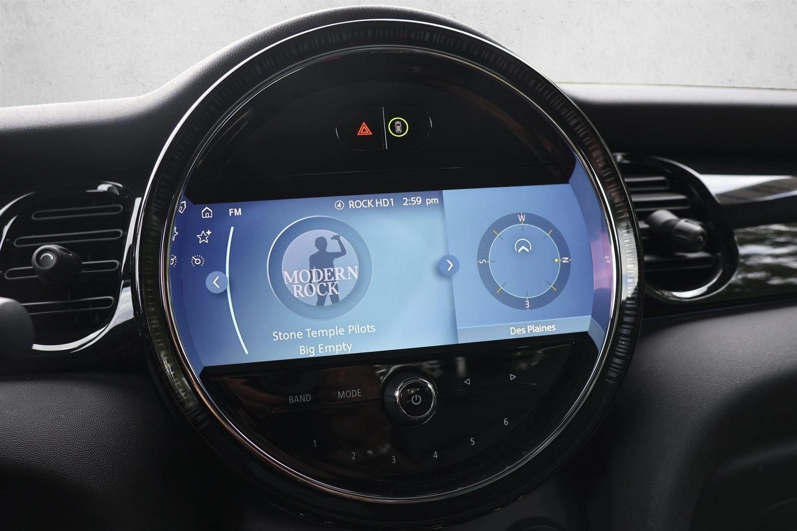 2024 MINI Hardtop 2 Door SE - Photo 17