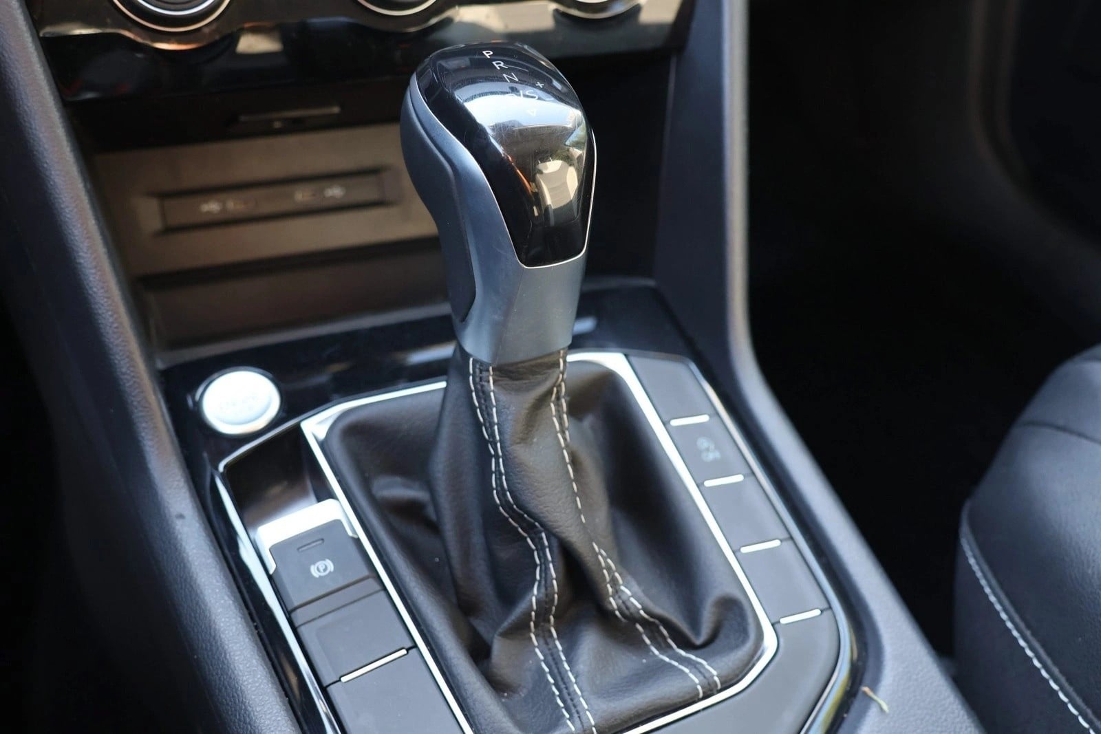 2024 Volkswagen Taos SEL - Photo 20
