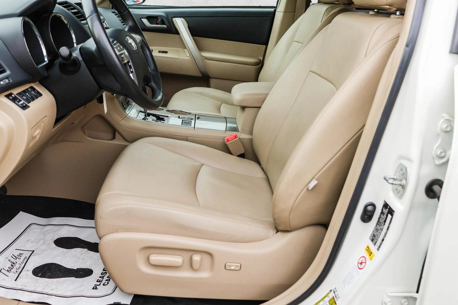 2013 TOYOTA HIGHLANDER - Image 11