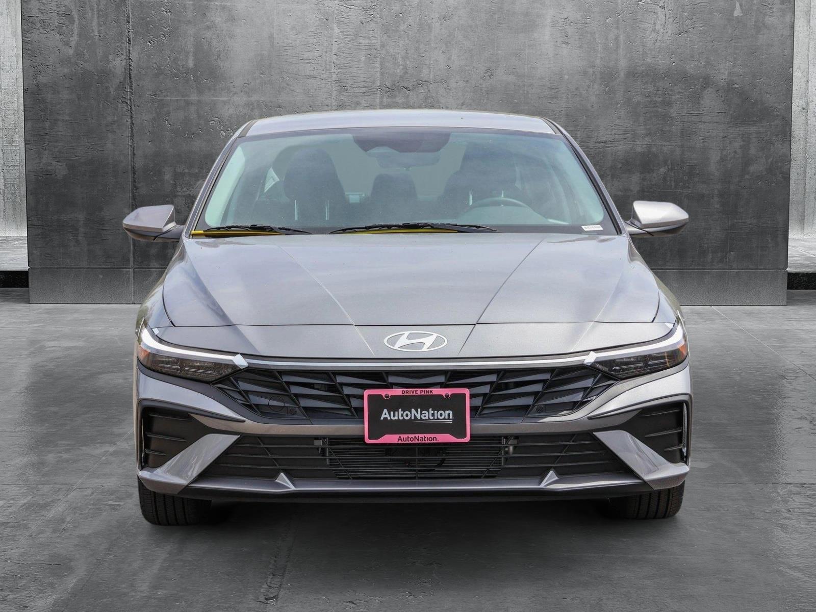 2025 Hyundai Elantra Hybrid Blue photo 2