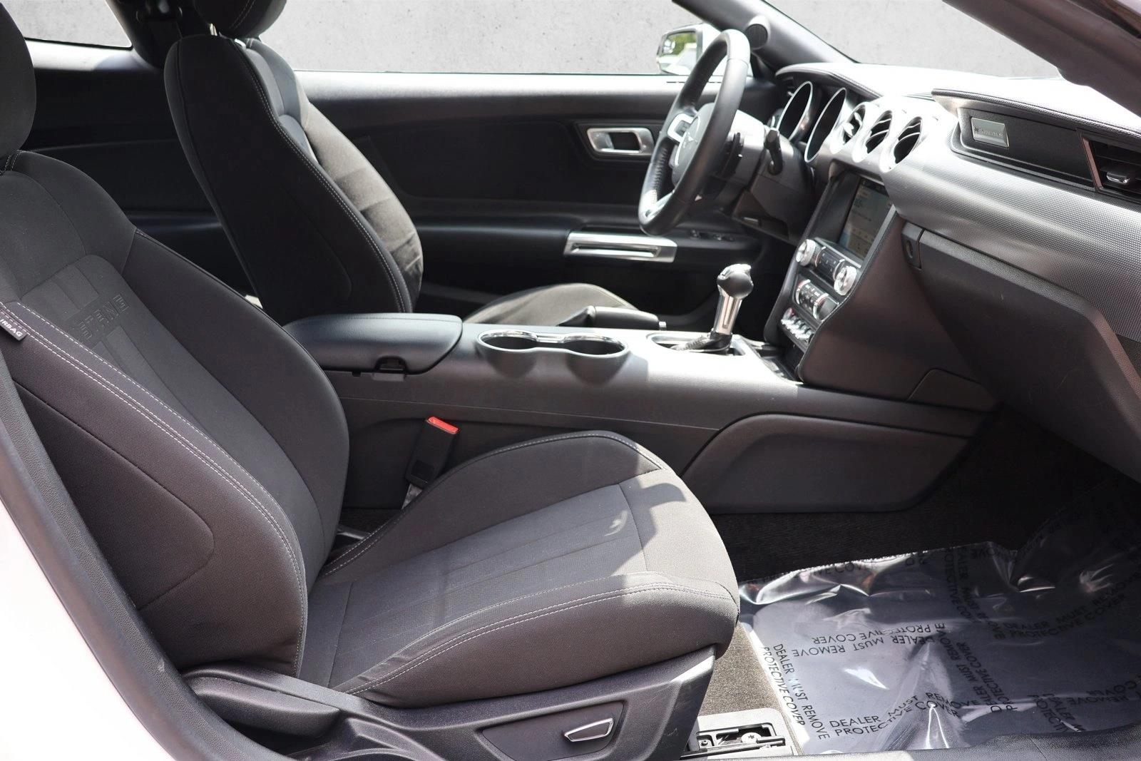 2018 Ford Mustang EcoBoost - Photo 24