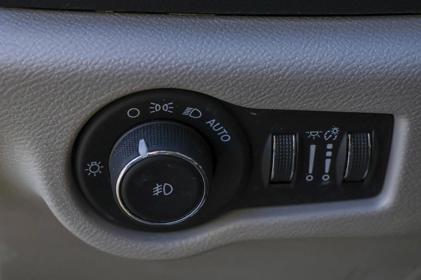 2018 CHRYSLER PACIFICA - Image 13