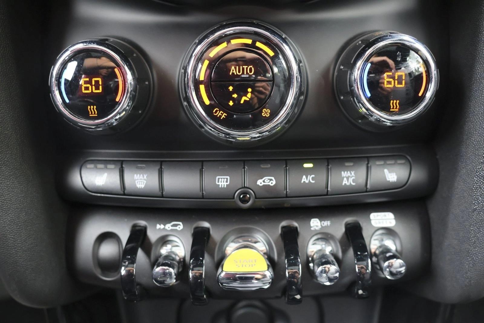 2024 MINI Hardtop 2 Door SE - Photo 19