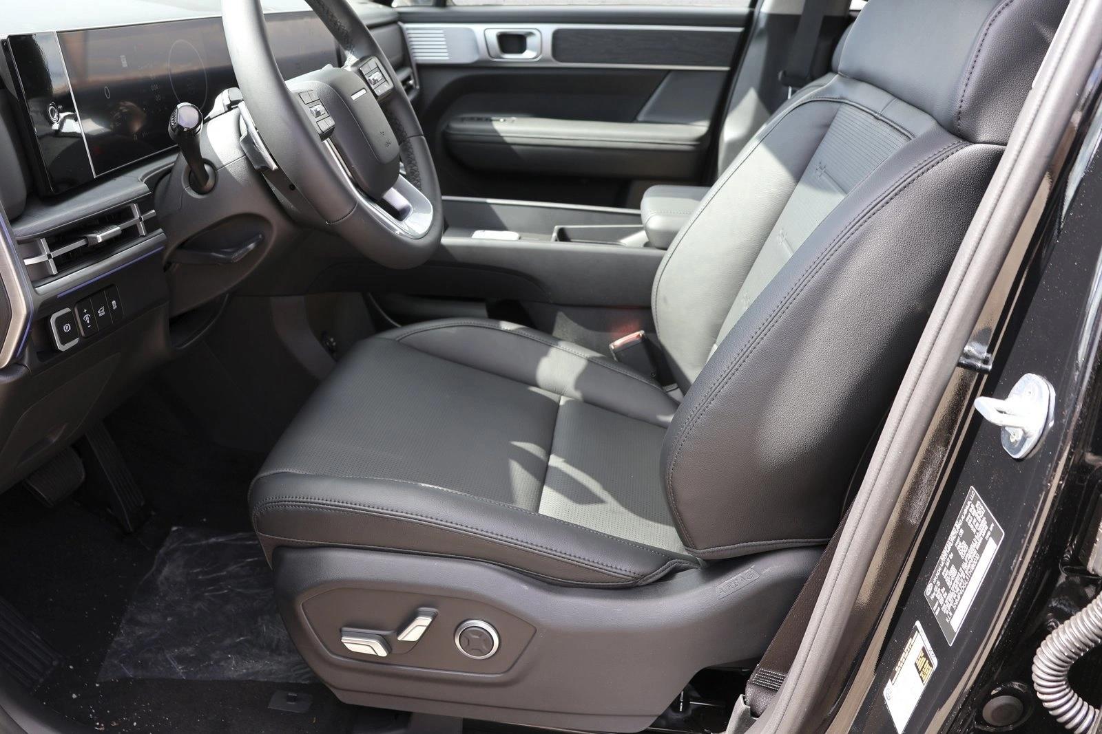 2026 Hyundai Santa Fe Limited - Photo 11
