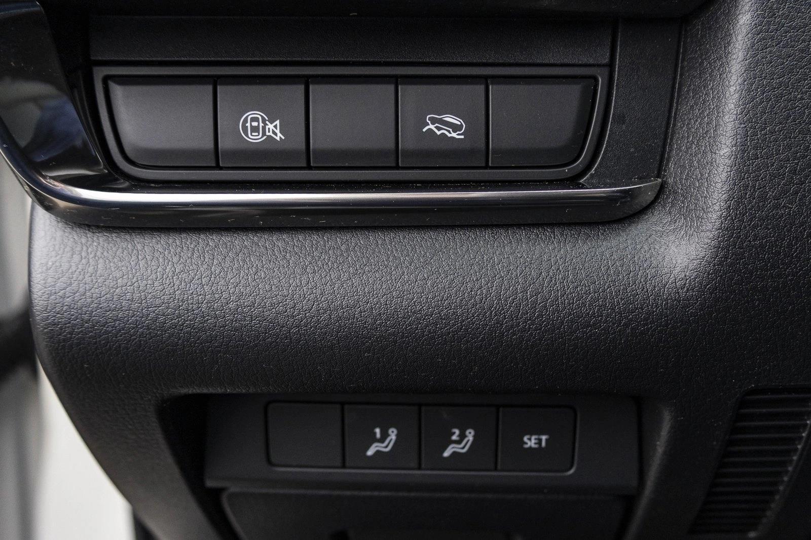 2025 MAZDA CX-30 - Image 13