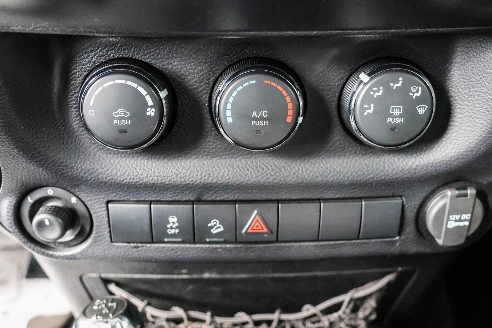 2013 JEEP WRANGLER - Image 16