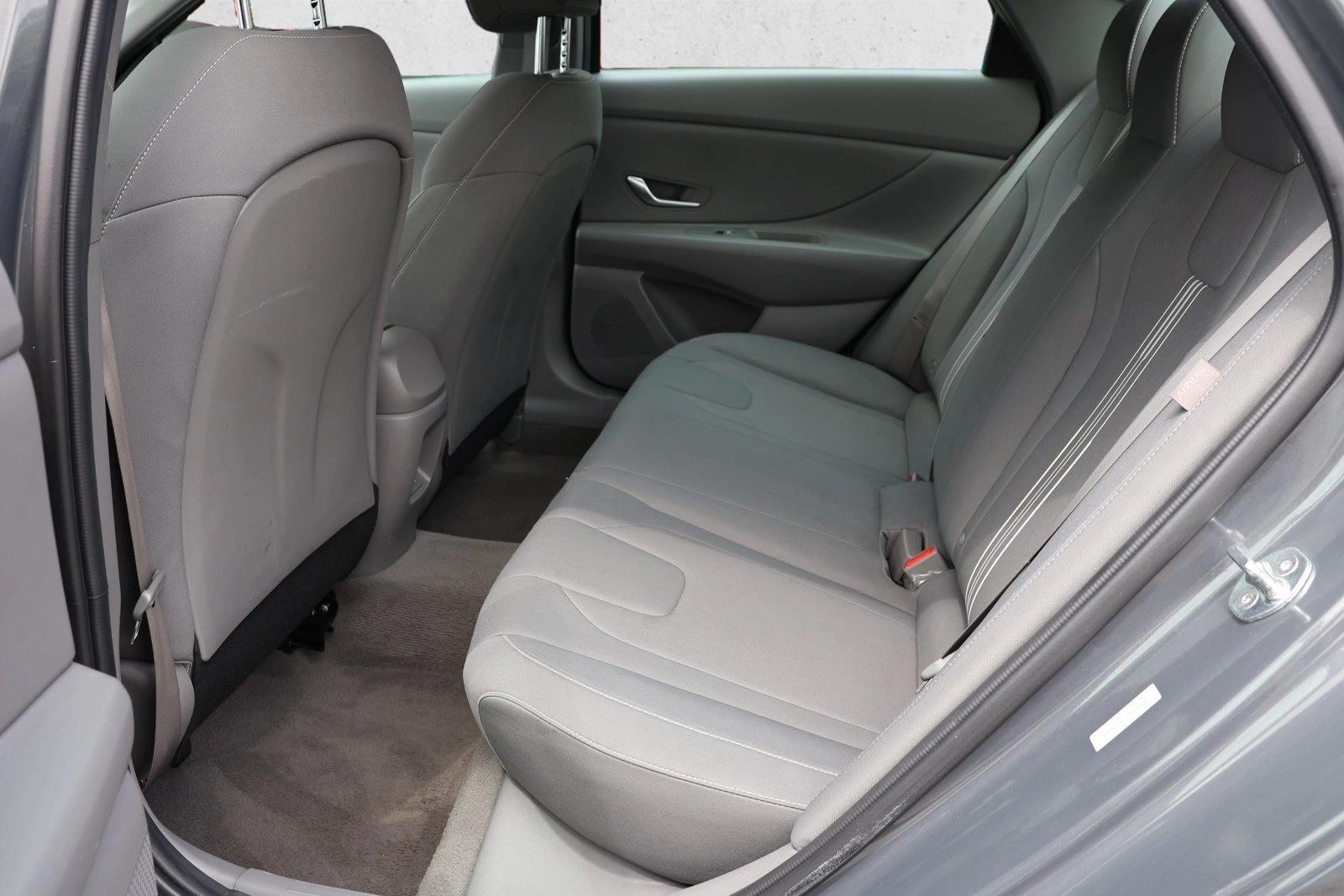 2024 Hyundai Elantra SEL - Photo 22