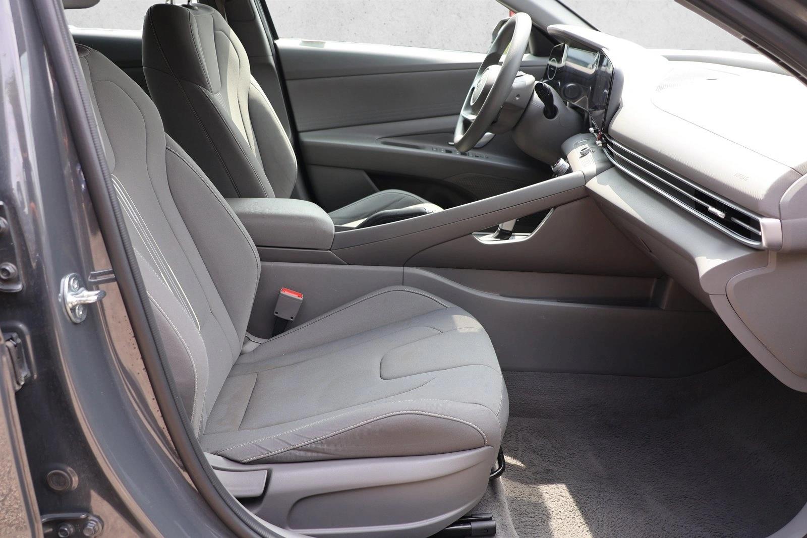 2024 Hyundai Elantra SEL - Photo 28