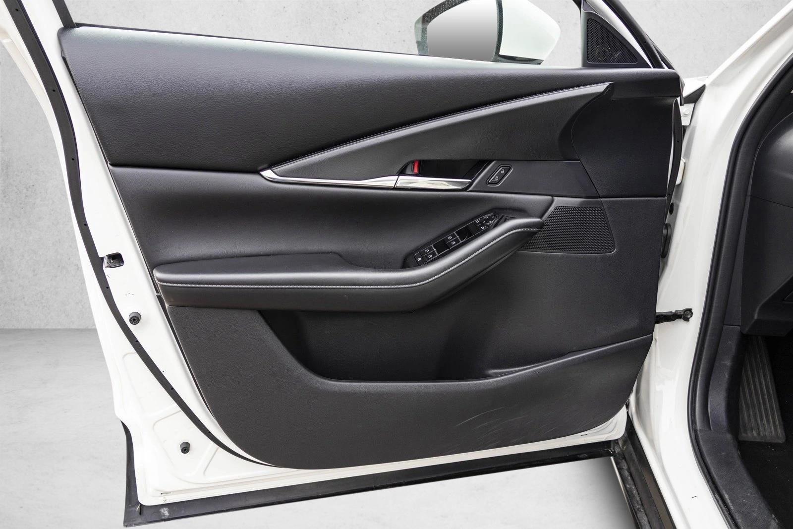 2025 MAZDA CX-30 - Image 12