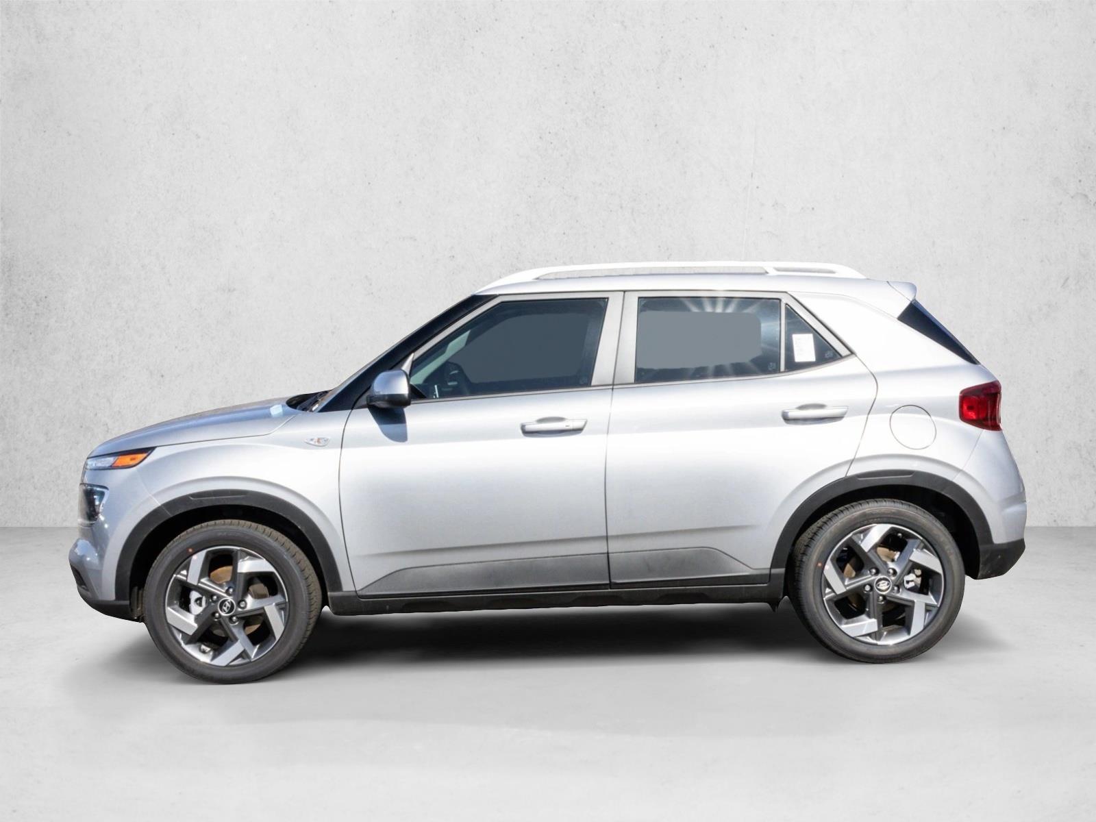 2025 Hyundai Venue SEL - Photo 8