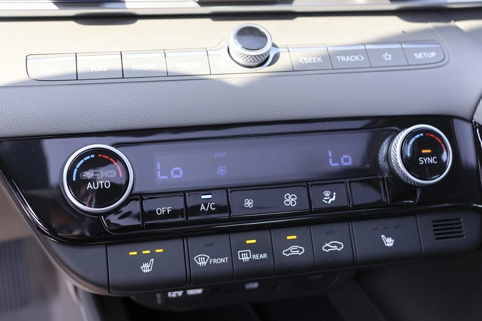 2025 Hyundai Elantra SEL - Photo 20