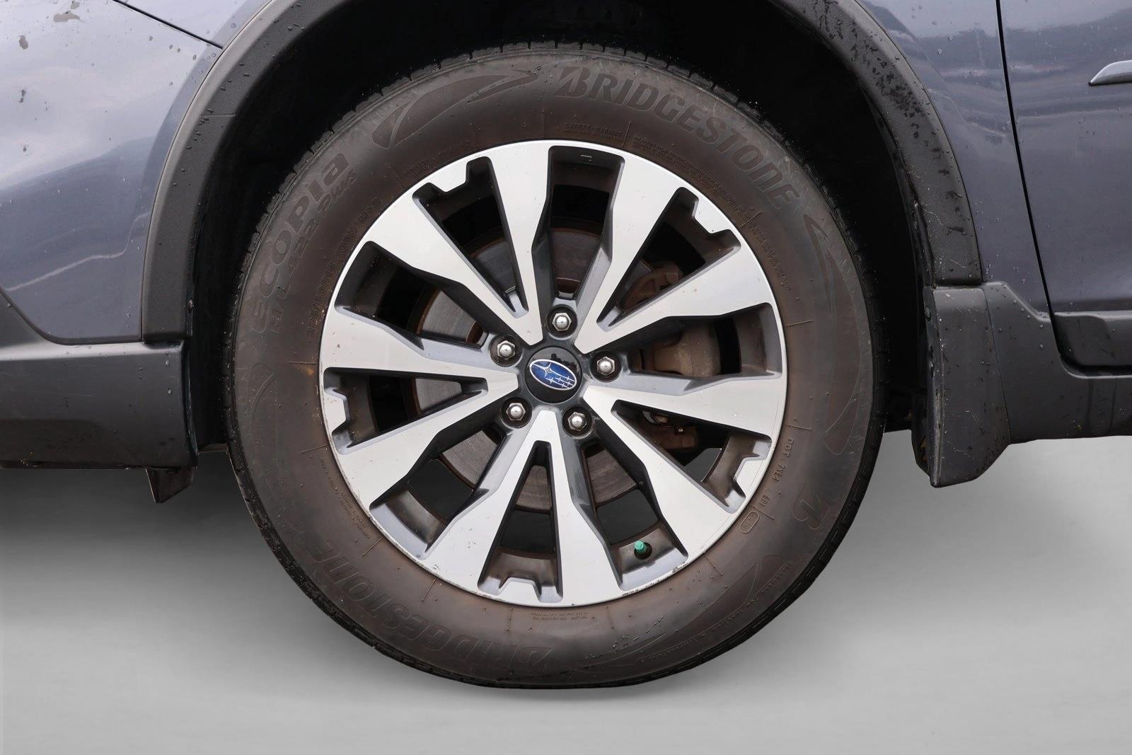 2015 Subaru Outback Limited - Photo 9
