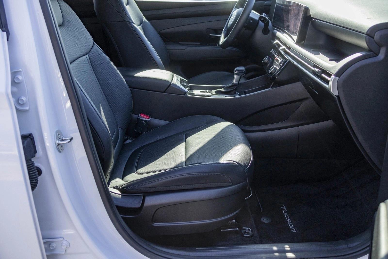 2025 HYUNDAI TUCSON - Image 29