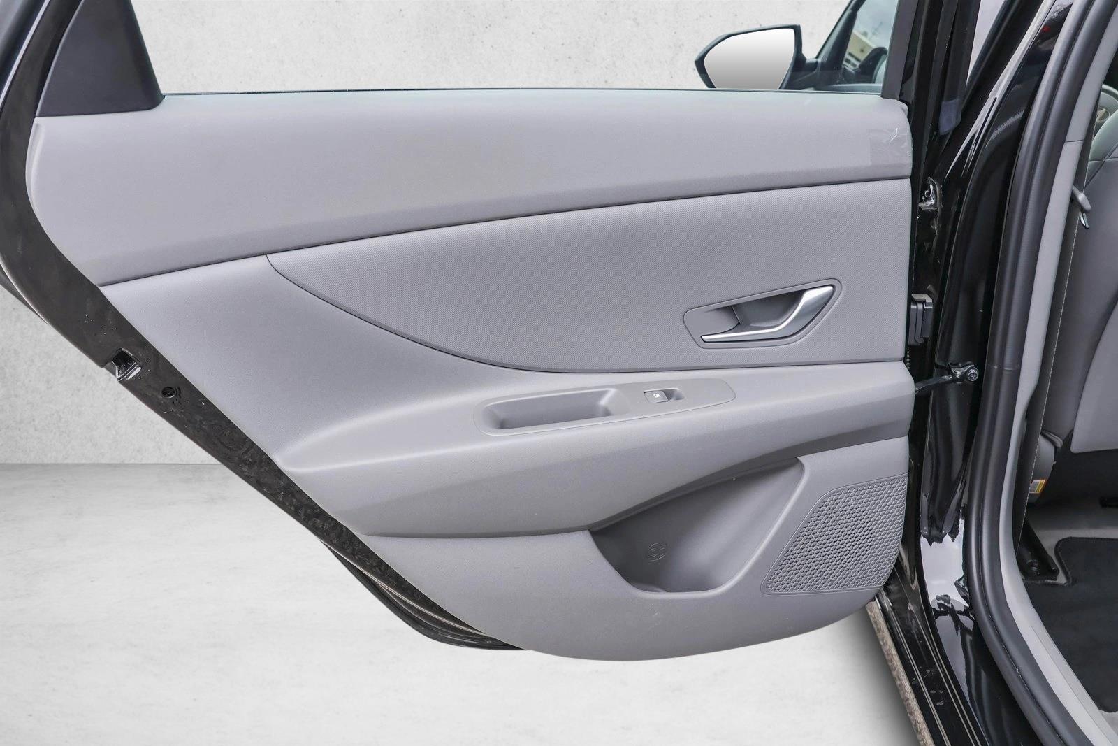 2025 HYUNDAI ELANTRA - Image 22