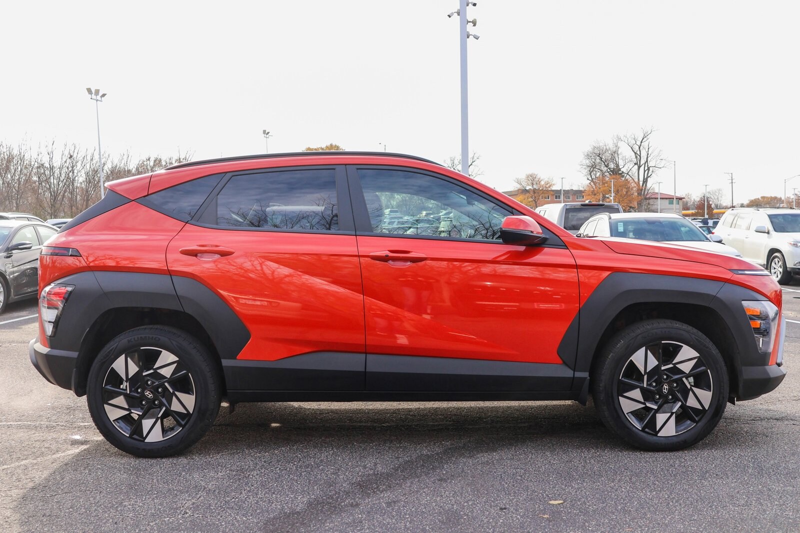 2025 Hyundai Kona SEL photo 4