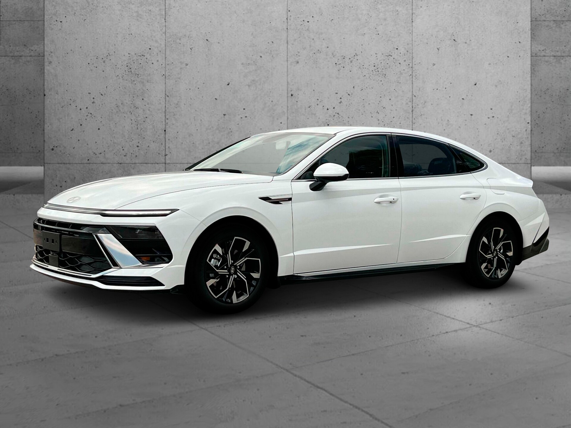 2025 Hyundai Sonata SEL photo 2