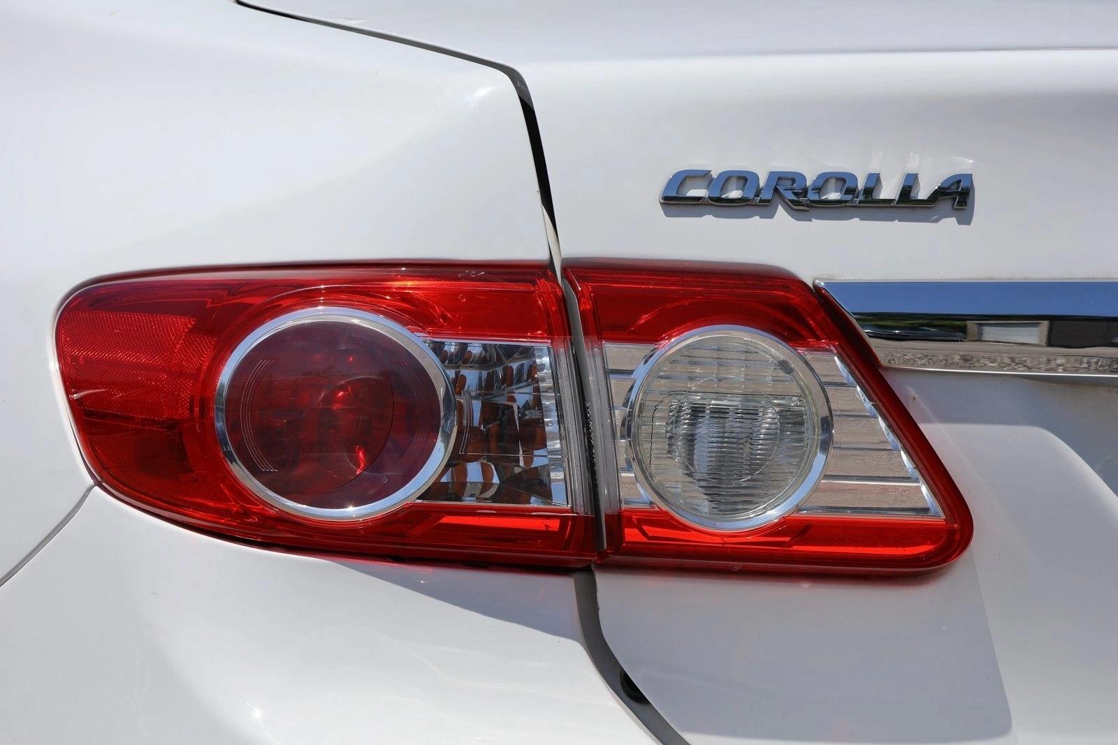 2012 Toyota Corolla LE - Photo 11
