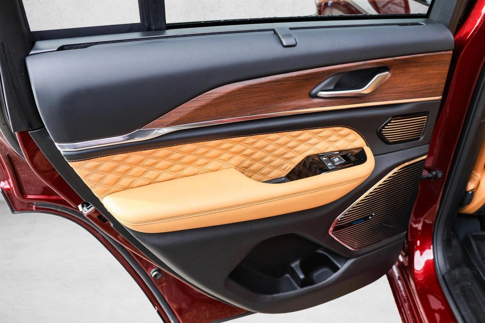 2023 JEEP GRAND CHEROKEE - Image 23