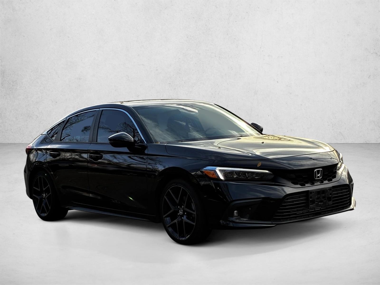 2024 Honda Civic Hatchback Sport Touring photo 3