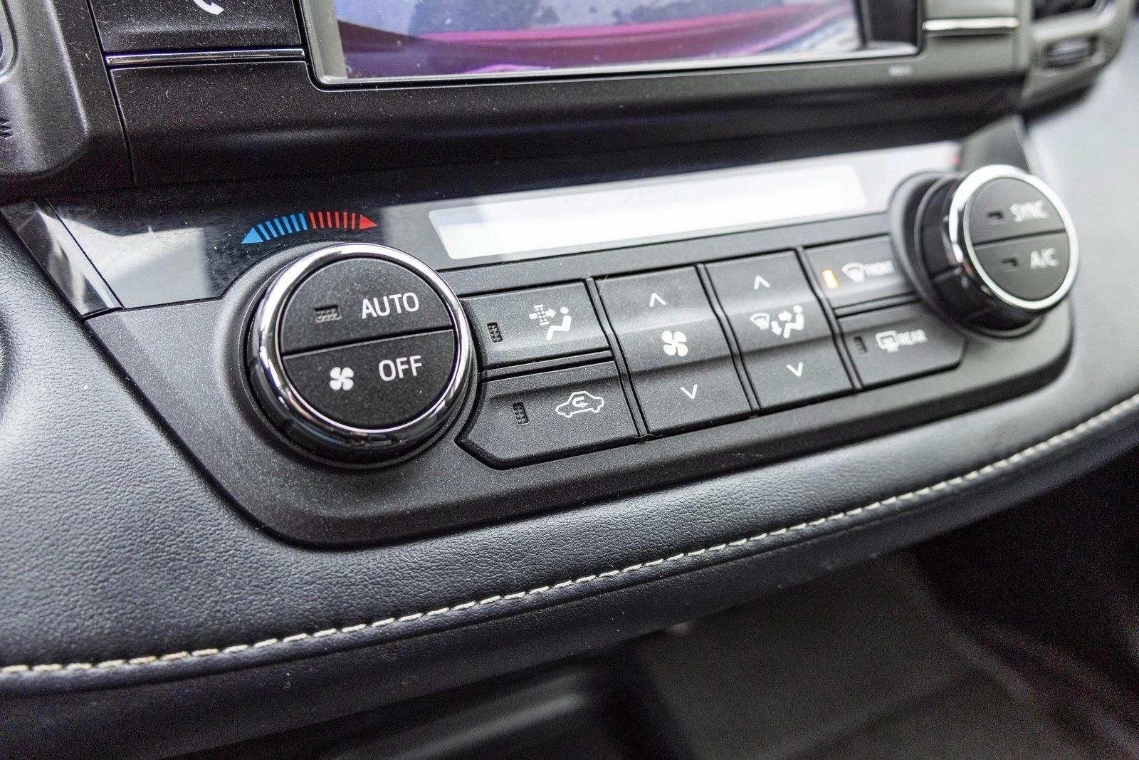 2018 TOYOTA RAV4 - Image 19