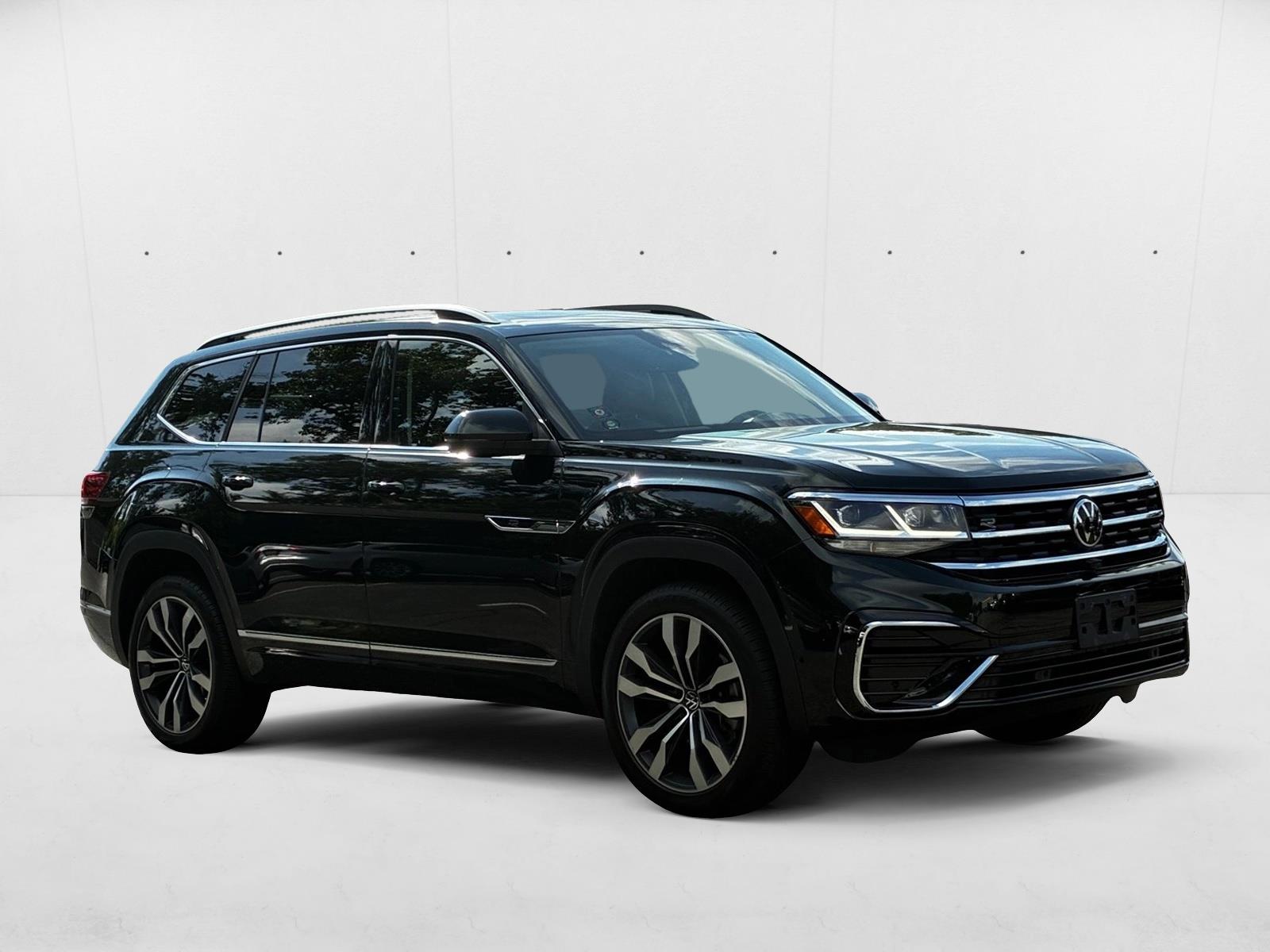 2022 Volkswagen Atlas V6 SEL Premium R-Line photo 2