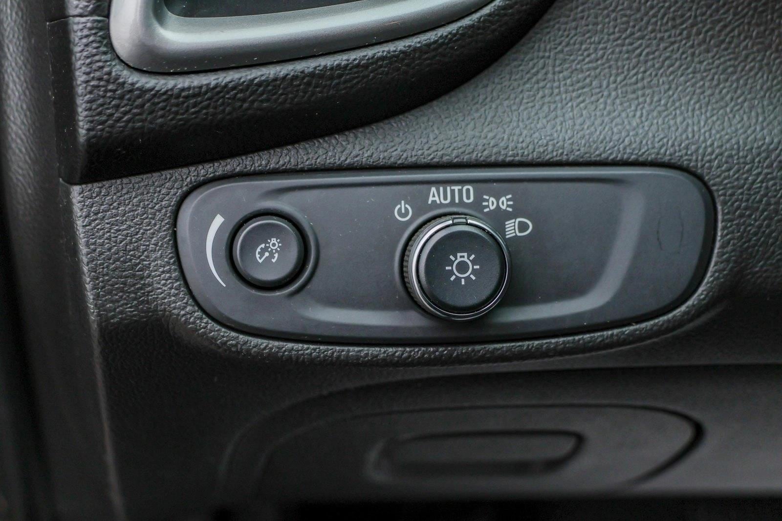 2019 CHEVROLET TRAX - Image 13