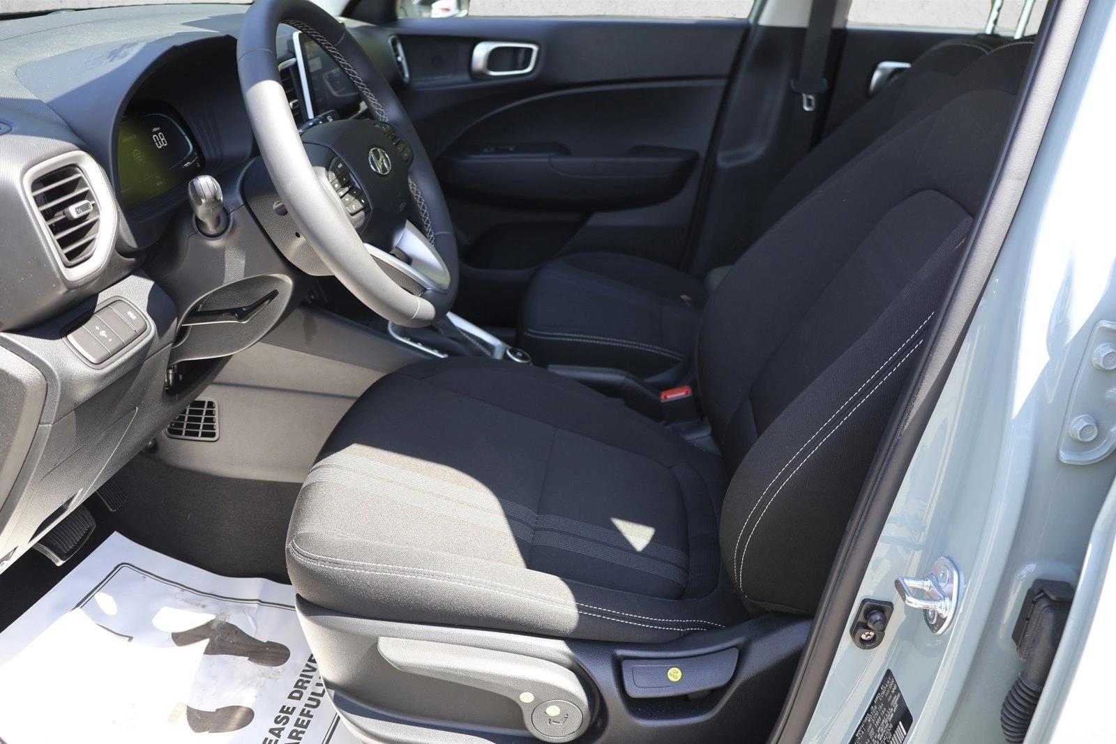 2026 Hyundai Venue SEL - Photo 11