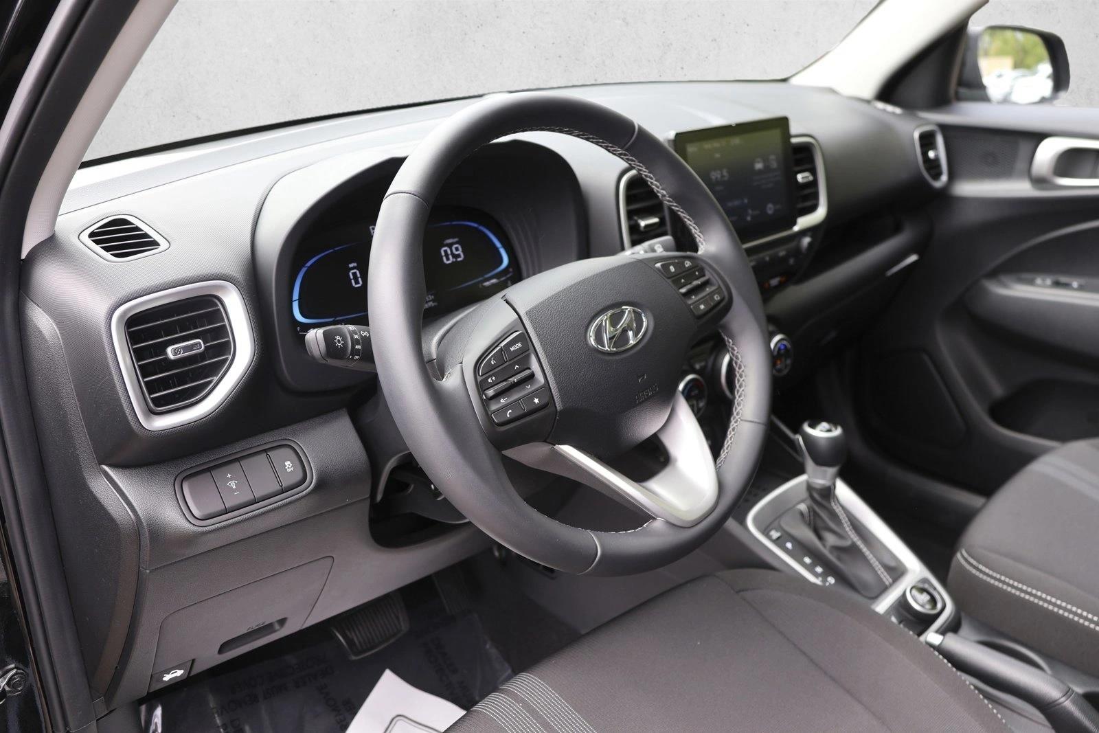 2026 Hyundai Venue SEL - Photo 10