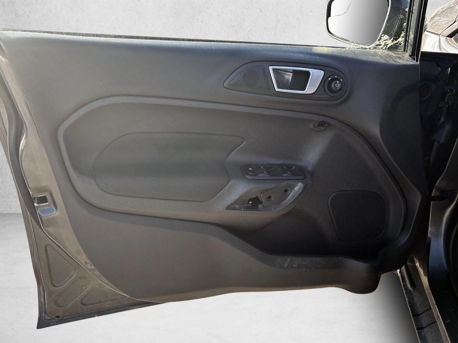 2016 FORD FIESTA - Image 12