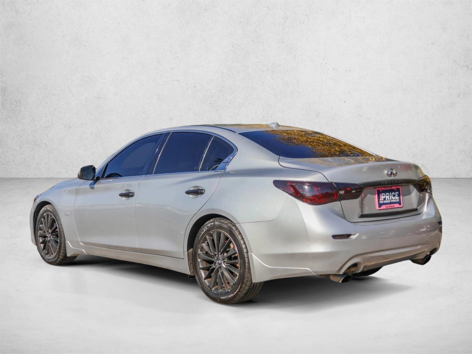 2017 INFINITI Q50 - Image 7