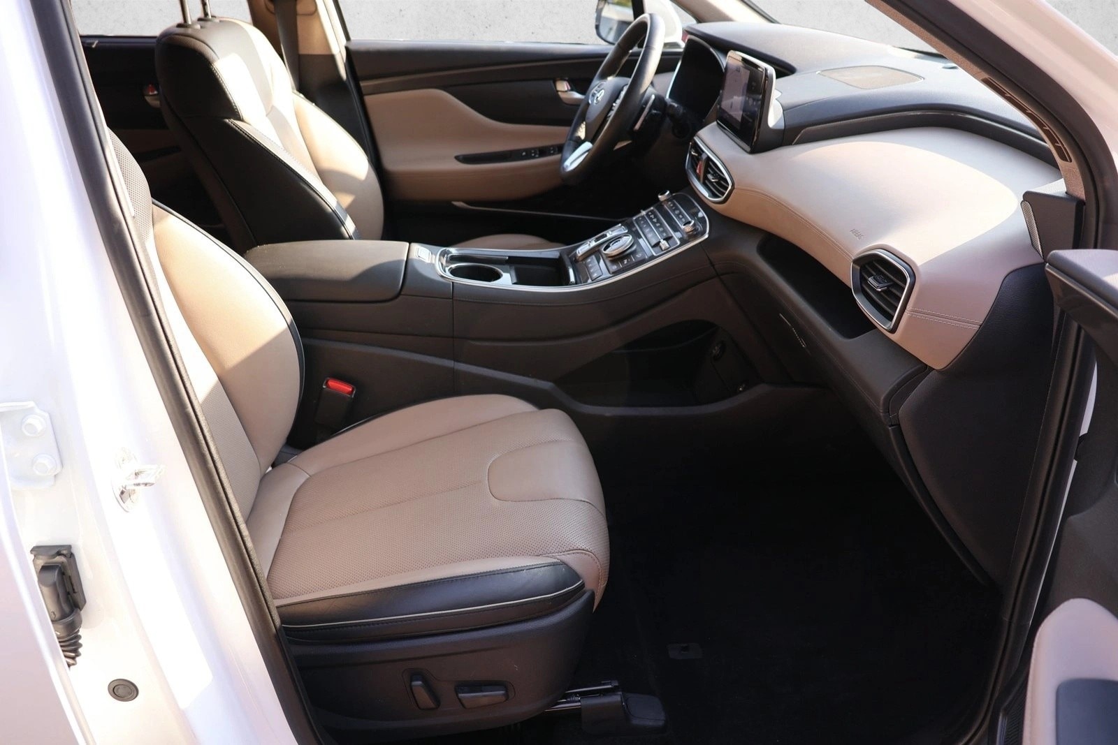 2021 Hyundai Santa Fe Limited - Photo 28