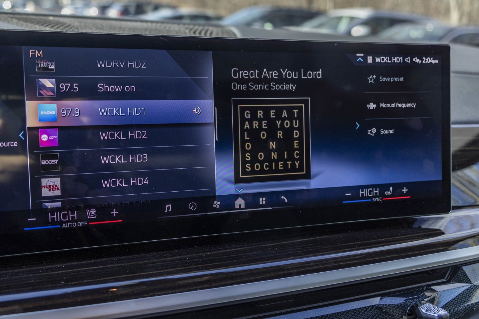 2025 BMW X5 - Image 18