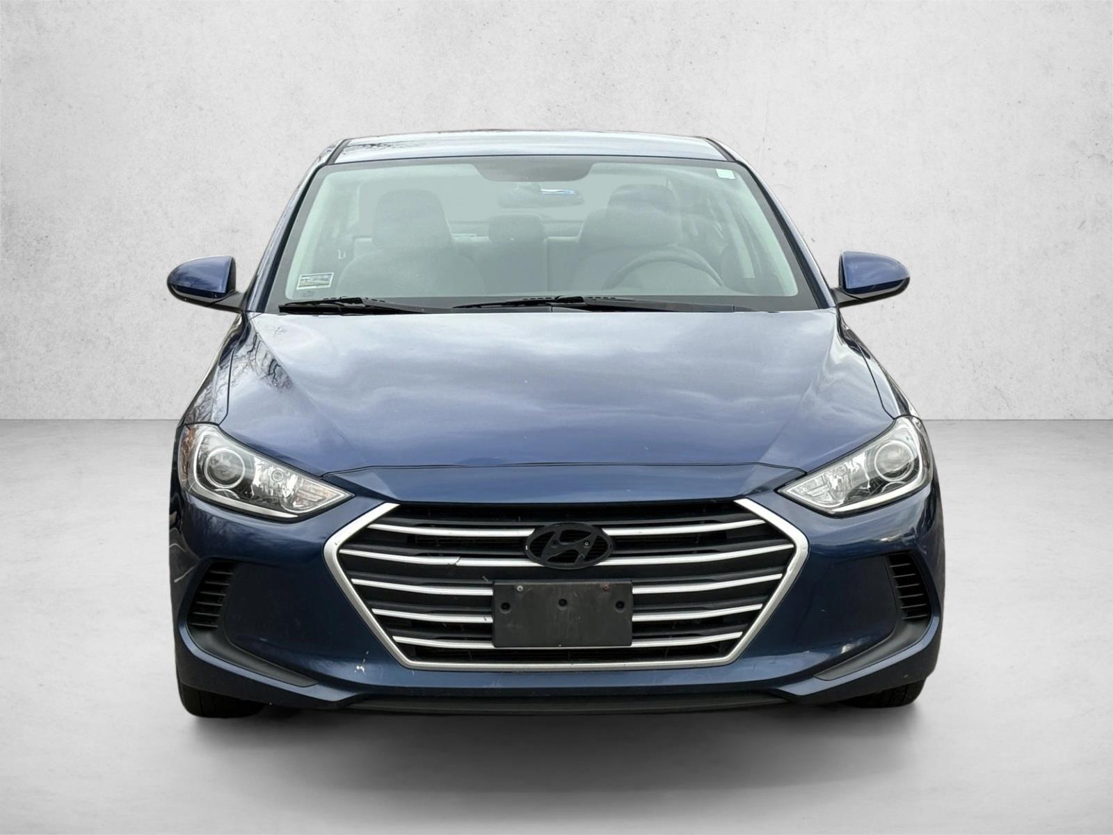 2017 Hyundai Elantra SE photo 2