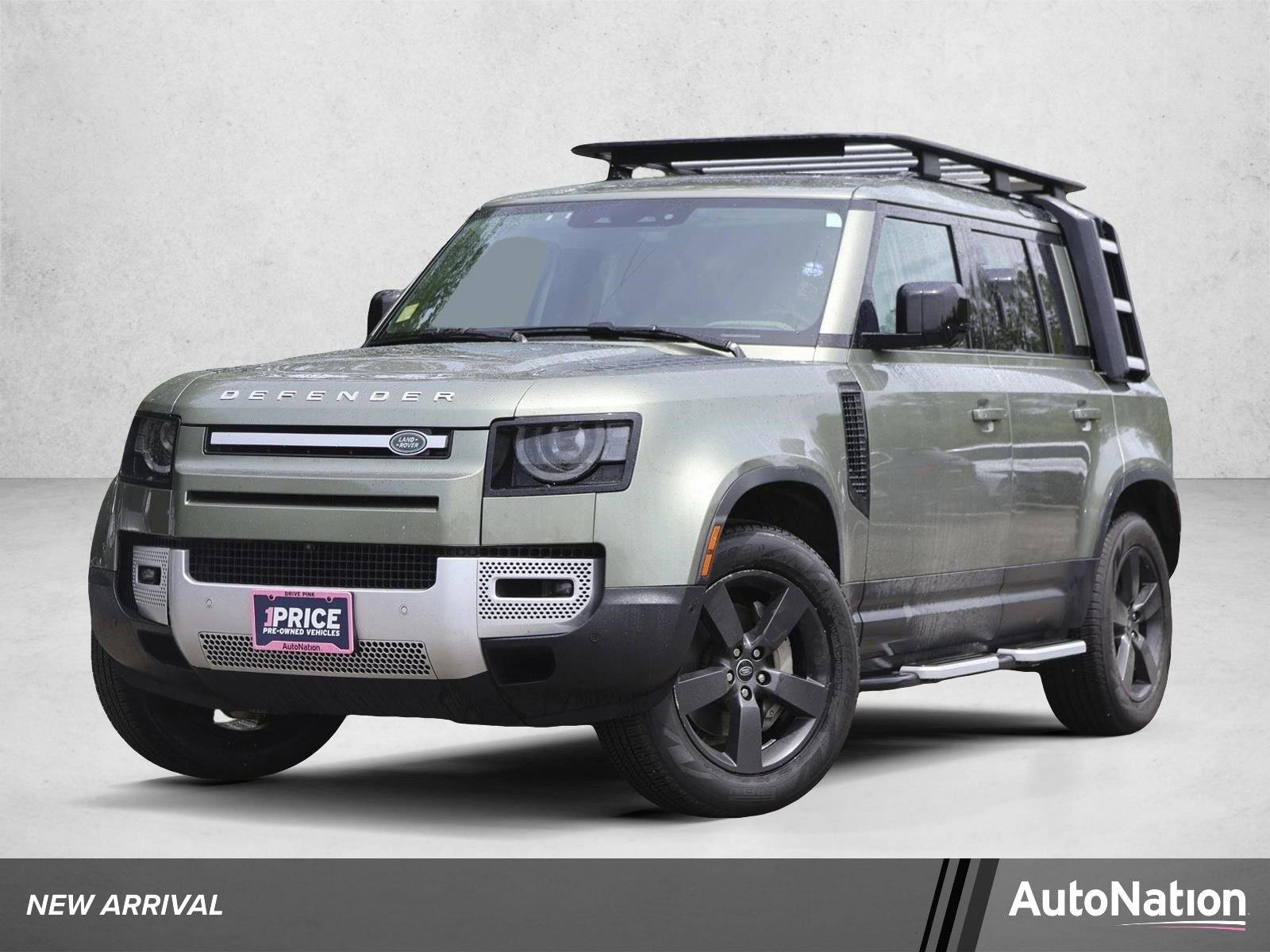 2022 Land Rover Defender SE's photo