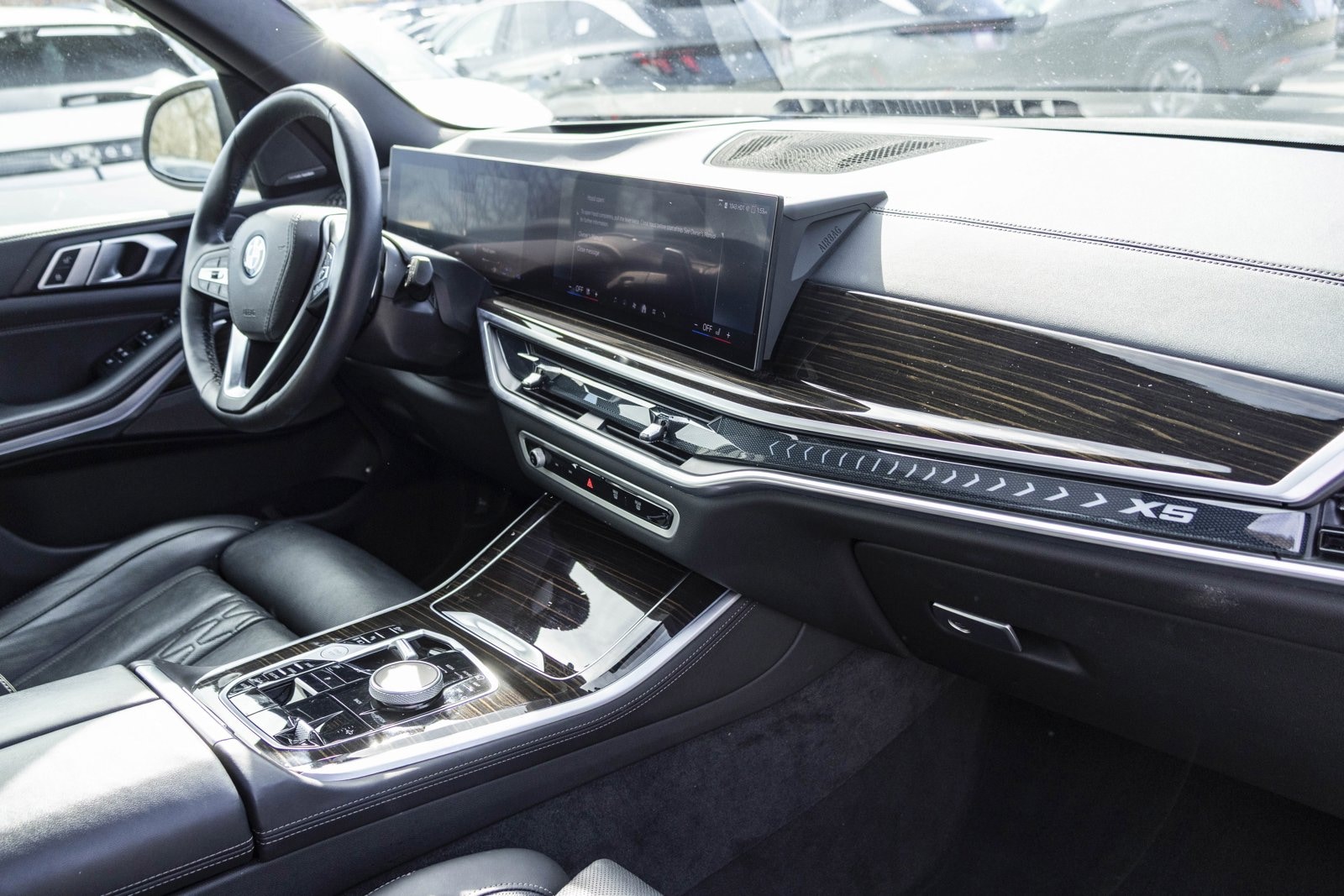 2025 BMW X5 - Image 29