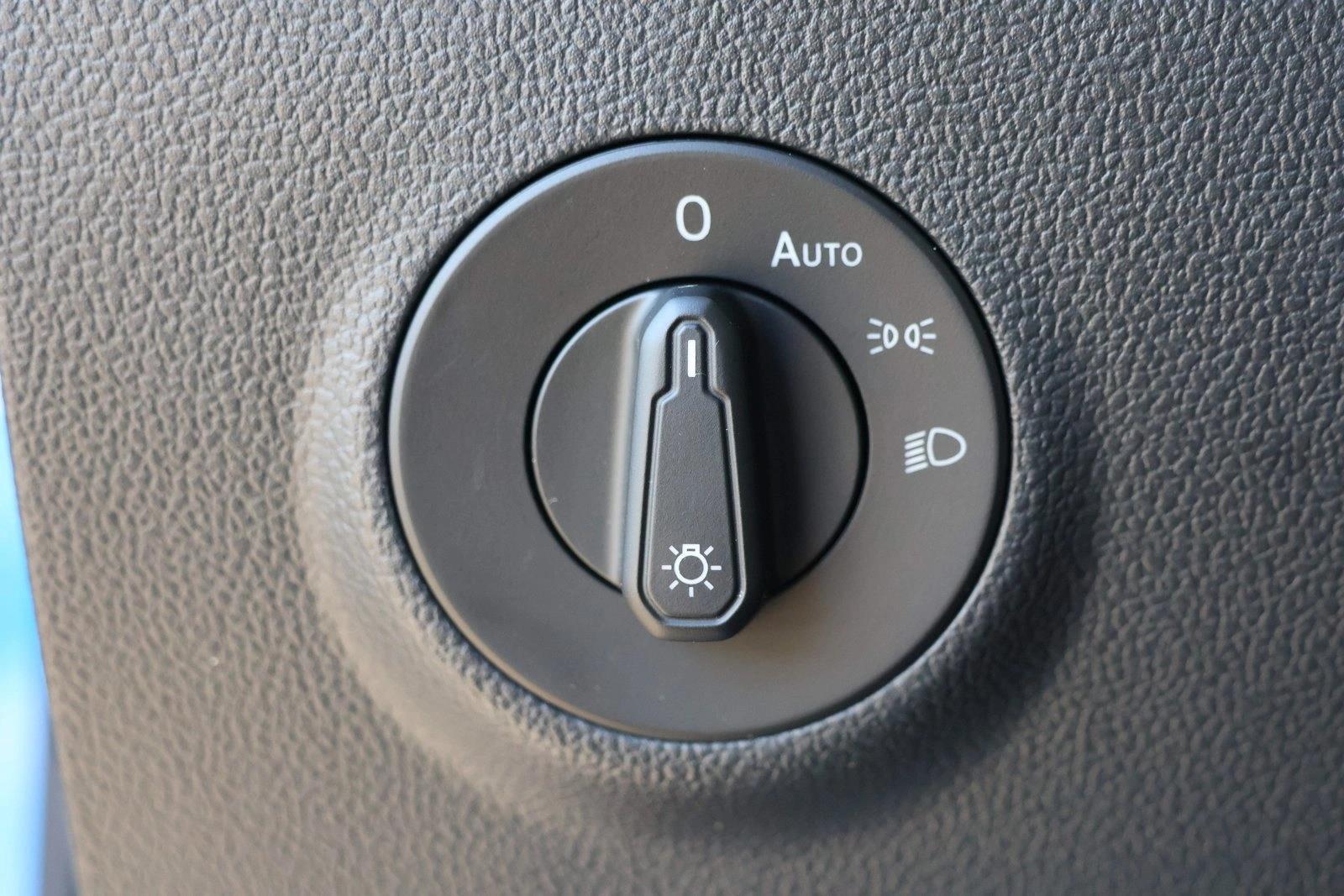 2024 Volkswagen Taos SEL - Photo 13
