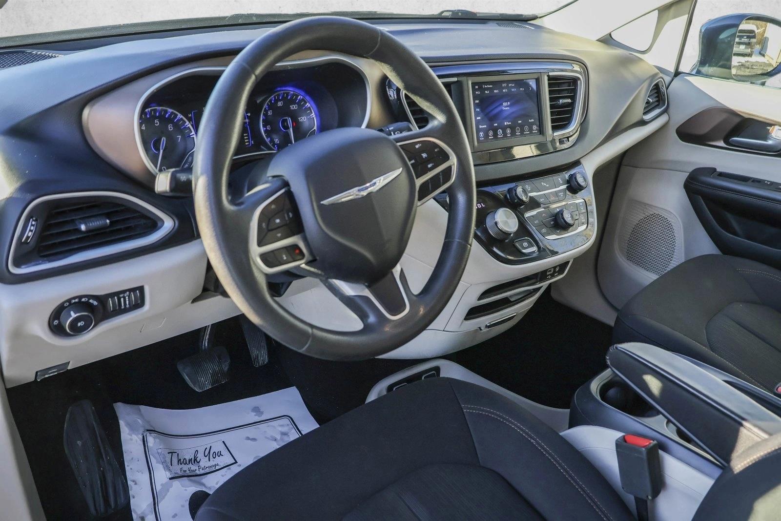 2018 CHRYSLER PACIFICA - Image 10