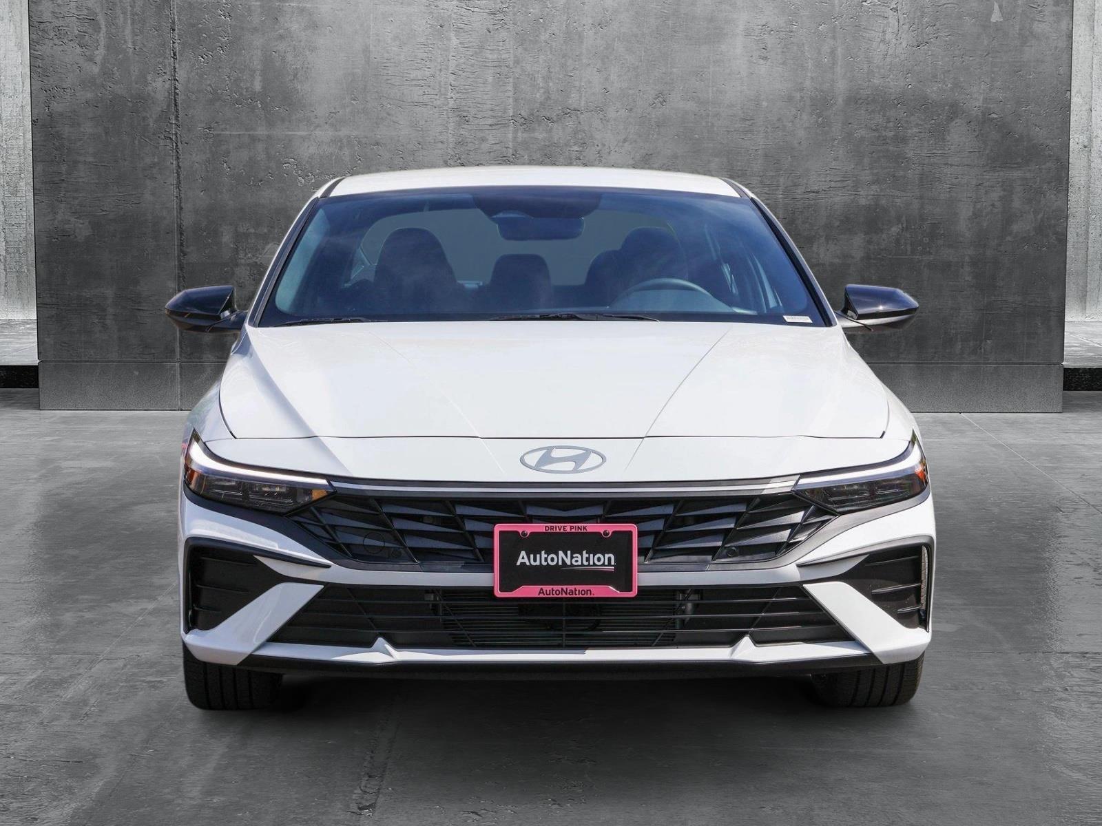 2025 Hyundai Elantra Hybrid SEL Sport photo 2