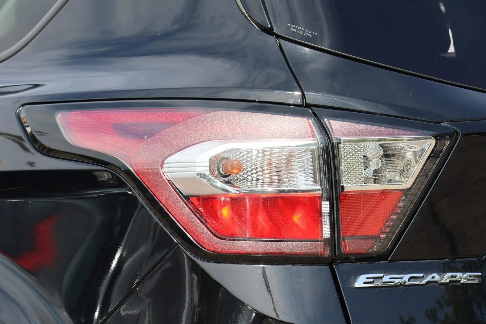 2017 Ford Escape Titanium - Photo 11