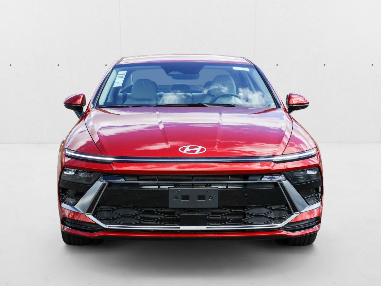 2025 Hyundai Sonata SEL photo 2