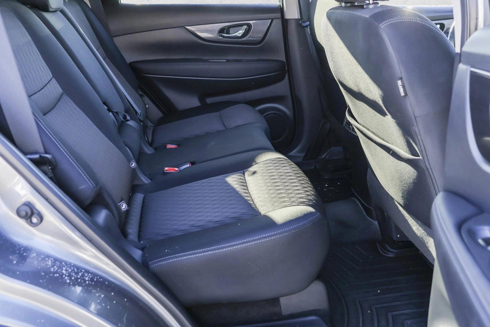 2019 NISSAN ROGUE - Image 26