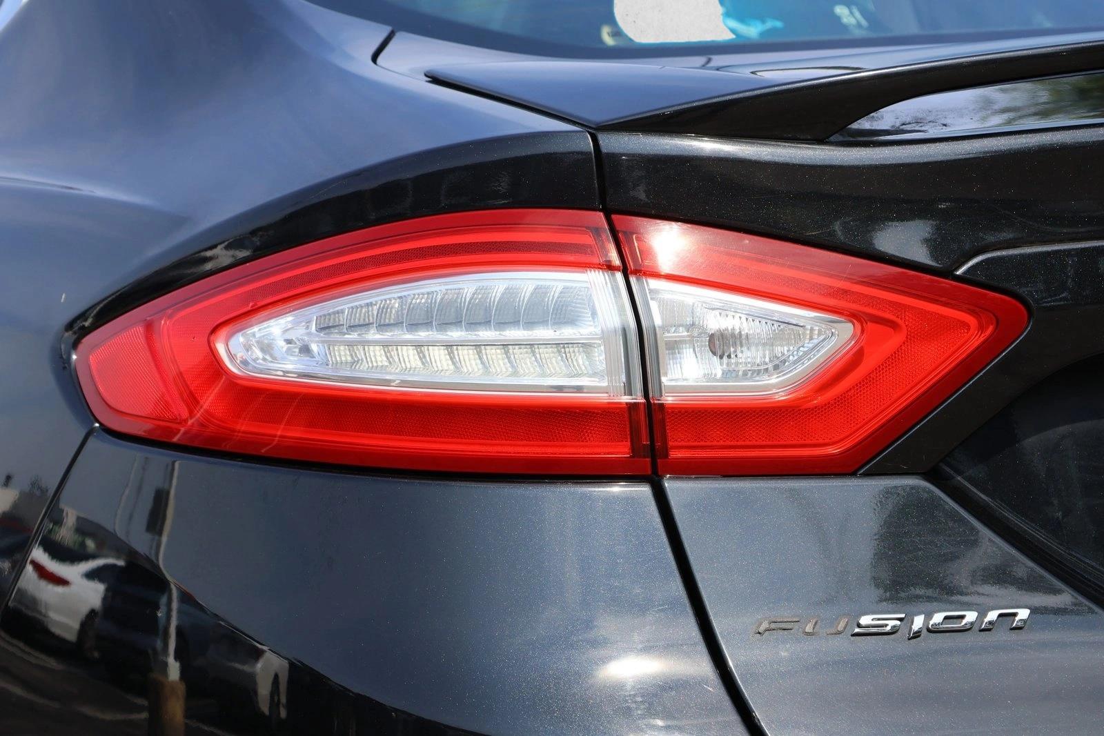 2014 Ford Fusion Titanium - Photo 11