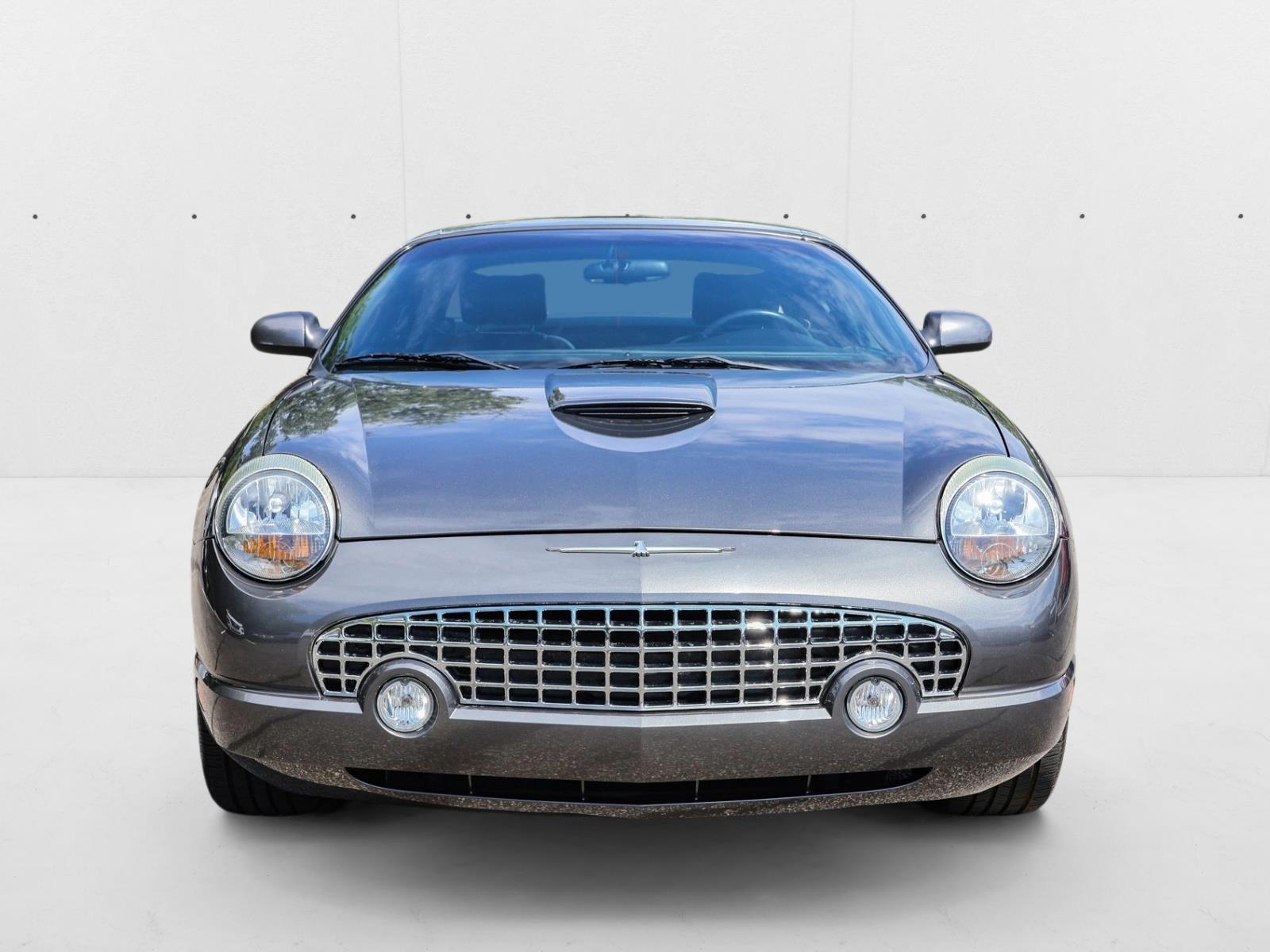 2003 Ford Thunderbird Premium photo 2